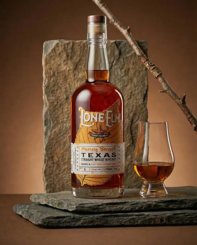 Lone Elm Straight Wheat Honey Barrel Finish (70cl, 54%)
