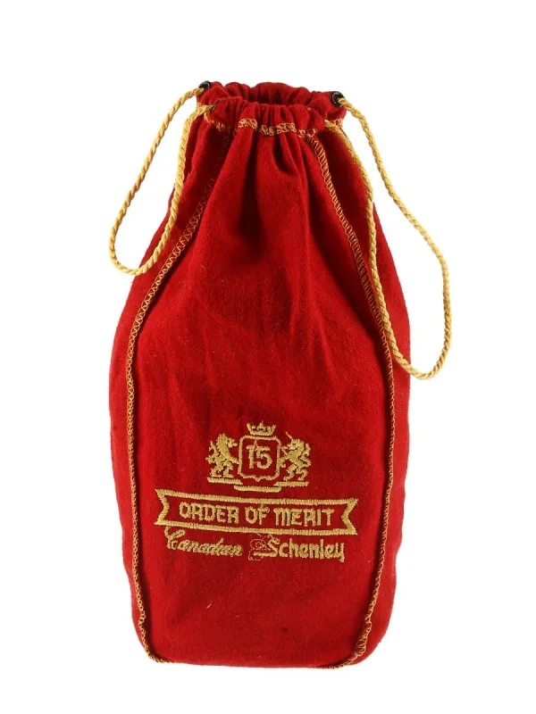 Schenley's Order of Merit 15 Year Old Blended Canadian Whisky – Distilled 1962, Bottled 1977