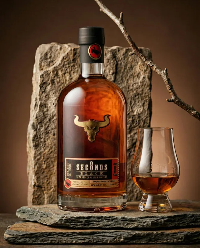 Eight Seconds Black 8 Year Old (70cl, 40%)