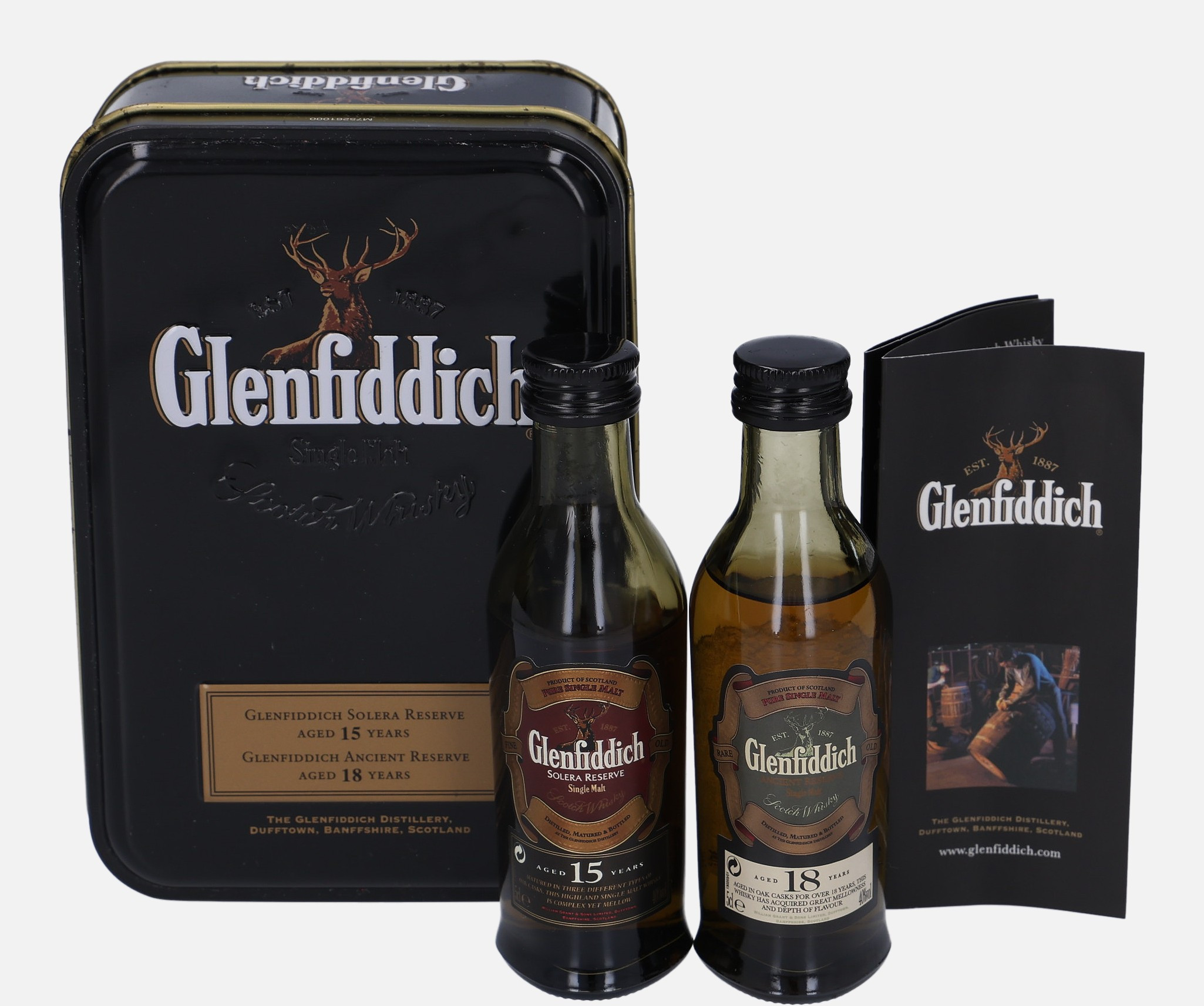 Glenfiddich
Set Original Bottling 15 years old Solera Reserve 18 years old Ancient Reserve 2x 40%vol, 2x 5cl e Uncategorized