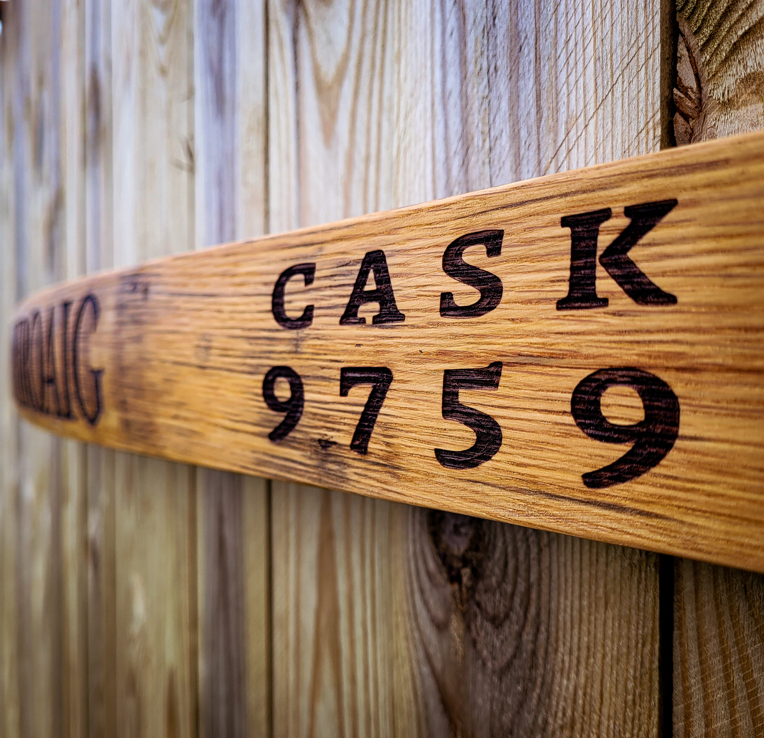 Laphroaig 1990 Reclaimed Oak Whisky Barrel Stave Wall Plaque - Image 2